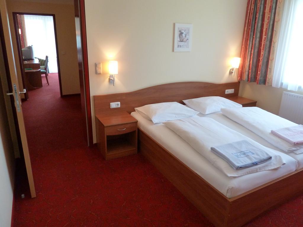 Hotel Angerer-Hof Anger  الغرفة الصورة